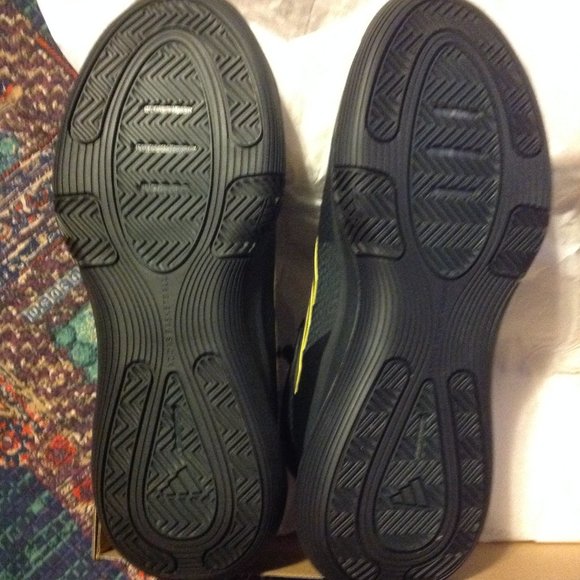 Adidas Men's Bounce Legends Black & Gold Basketball Sneakers- 11.5 - New in Box - Picture 4 of 11